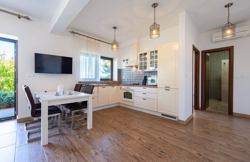 Okrug Donji Apartment | Brand new 1BDR Apartment in Sea Vicinity with Sea View in Villa Sunset