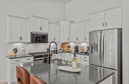 Central House | Brand New 5BR Townhome – Modern Comfort Near Clemson University!