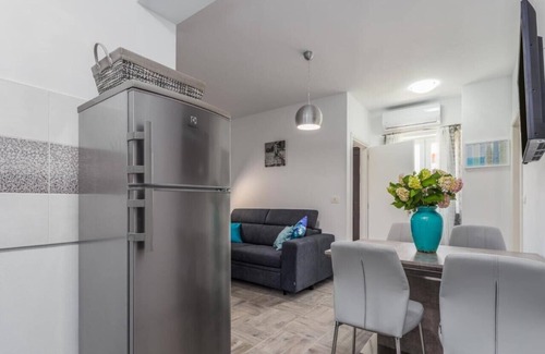 Funtana Apartment | Brand new and charming apartment Edi Blue with small garden in Funtana