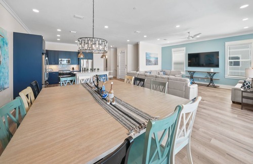 Laguna Beach Estates House | Brand New! Beachfront w private pool. Exceptional. 8 Br each w private bath