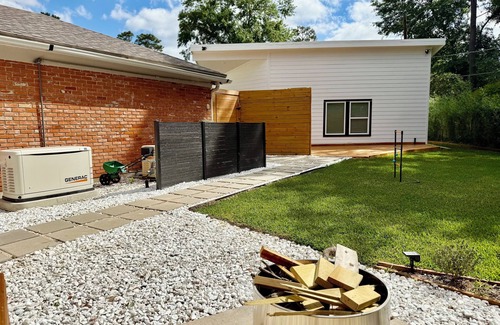 Ponderosa Forest Cottage | Brand new, Charming 1 bedroom and open loft-bedroom-cottage in peaceful Houston