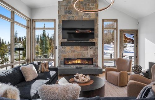 Three Peaks House | Brand New Eagles Nest Property