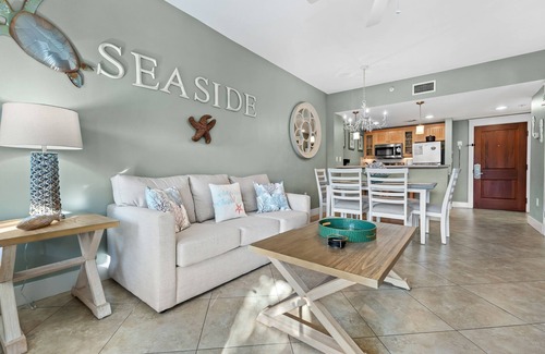 Baytowne Wharf House | Brand New Golf Cart ~ Gated Resort ~ Full Kitchen ~ Balcony ~ Resort Pool