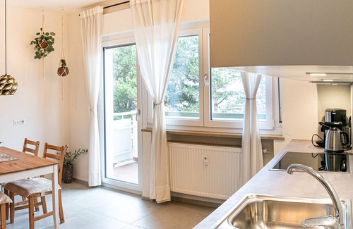 Merano Apartment | Brand New Holiday Apartment "Alex" Near the Center with Mountain View, Wi-Fi & Balcony