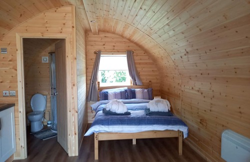 Crimdon Cottage | Brand new in 2022. A contemporary, spacious pod with one double and shower room with toilet.