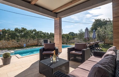 Segotici House | Brand new villa *, heated pool, 2.5 km from the sea, barbecue, WiFi, free WiFi