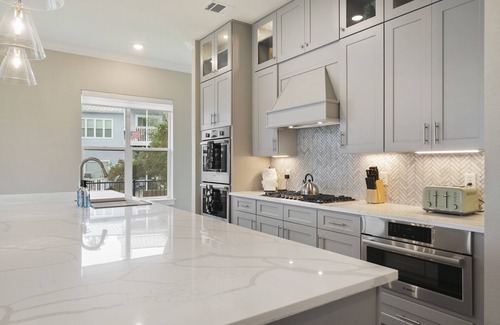 Montgomery House | Brand new waterfront, family friendly lake house.