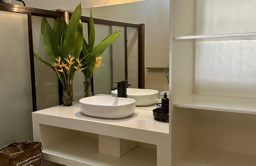 El Nido Cottage | Brand New Wooden Native House with a Modern Western Twist
