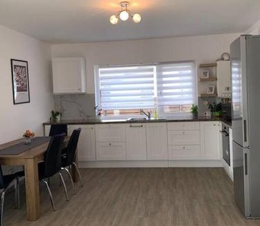 Sinpetru House | Brasov, Casa in zona linistita