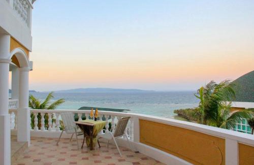 Manoc-Manoc Resort | Breakfast at Monaco - Palais Boracay