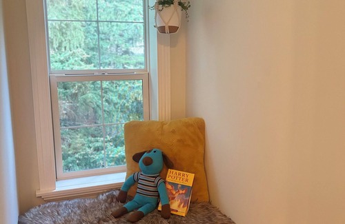 Water Valley Cottage | Breathe Easy: Perfect for unplugging, & reconnecting with nature & loved ones.
