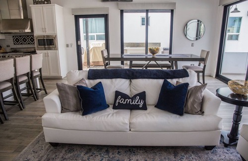 Puerto Penasco House | Breathtaking Custom Home in Sandy Beach with Great Amenities!