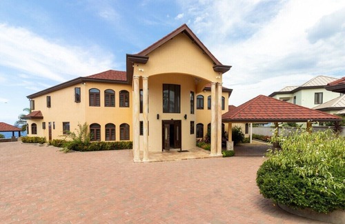 Tower Isle Villa | Breathtaking Oceanfront Luxe Villa in Tower Isle, Jacuzzi, Pool, Fully Staffed