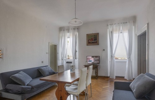 San Giovanni-Chiadino-Rozzol Apartment | Breathtaking view of the endless sea, peaceful oasis in the green