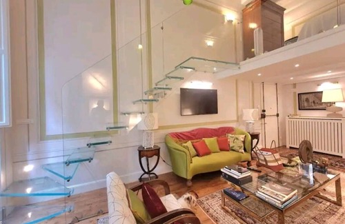 Florence Villa | Breathtaking Villa with stunning pool on the hills overlooking Florence