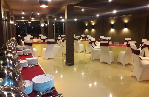 Dhirkot Hotel | Breeze Inn Guest House Khanspur Ayubia