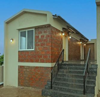 Panhala Hotel | Breeze Resort Panhala , Just 5 Minutes From Panhala!