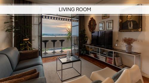 Bacvice Apartment | BREGOS SUPERIOR APARTMENT - unique design 3-BR - unbelievable panoramic view of Split - walking distance from UNESCO palace and Bacvice beach - free parking - BURALUX properties