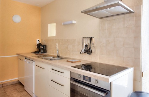 Plogastel-Saint-Germain Ski Chalet | Breton penty for 4 in Plougastel St Germain