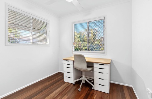 Margate Villa | Bridgeport pet-friendly Pool Getaway