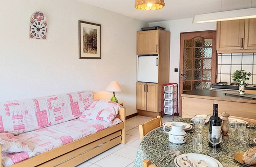 Saint-Martin-de-Belleville Apartment | Bright and Cozy Apartment · Ski-In/Ski-Out · South-Facing Terrace