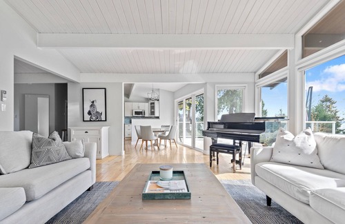 Mill Bay House | Bright 2bd suite with ocean views! Perfect getaway for family or friends!