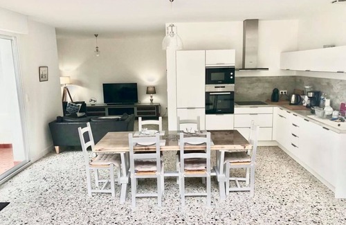 Saint-Trojan-les-Bains Villa | Bright and spacious villa