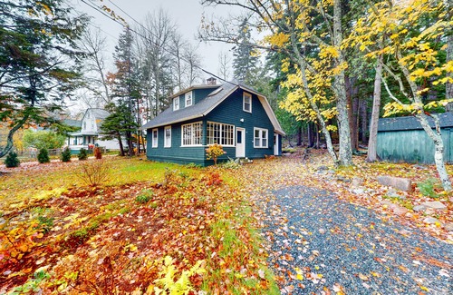 Northeast Harbor House | Bright & airy cottage with firepit, bikes, high-speed WiFi & private W/D