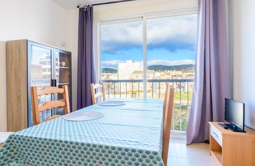 Torreblanca Apartment | Bright and cozy apartment with shared pool and sea view.