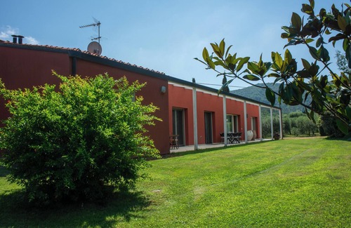 Balbano Villa | BRIGHT AND REFINED VILLA WITH POOL IMMERSED IN THE GREEN OF THE HILLS OF LUCCA
