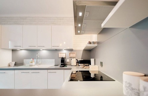 Belair Apartment | Bright Apt w/Smart TV, WiFi & Walk to Parc Merl
