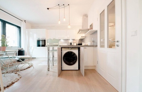 Belair Apartment | Bright Apt w/Smart TV, WiFi & Walk to Parc Merl