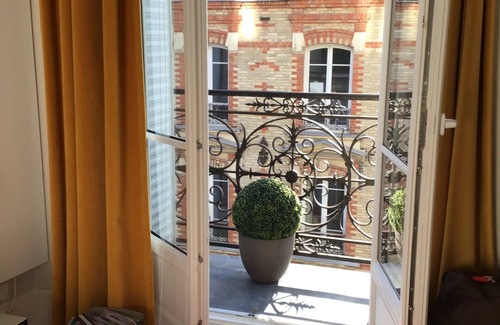 Montparnasse Apartment | Bright, comfortable apartment in the heart of Paris Montparnasse
