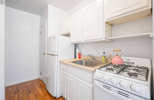Central Park South Apartment | Bright & Comfortable Spot in NYC!