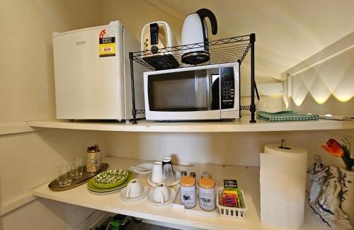 Highland Park House | Bright & Cozy Studio - Private Access & Full Privacy
