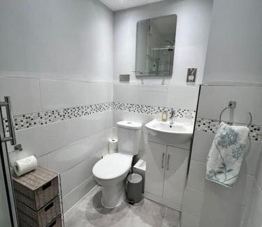 Wimborne Apartment | Bright, first floor, one bedroom flat in Wimborne