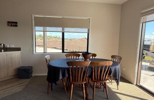 Welcome Bay Apartment | Bright & Fresh with great views