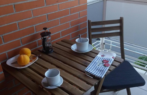 Zumaia Condo | Bright housing on the coast