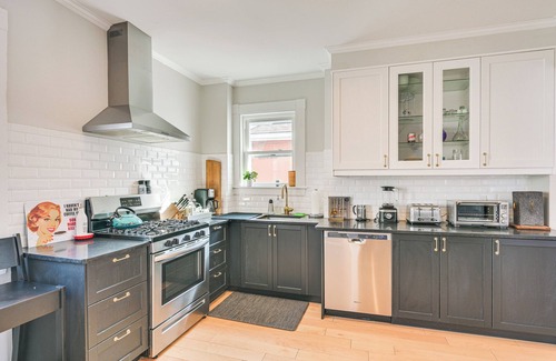 Watertown House | Bright & Pet-Friendly Home: 1.5 Mi to Harvard Square, Allston, Brighton