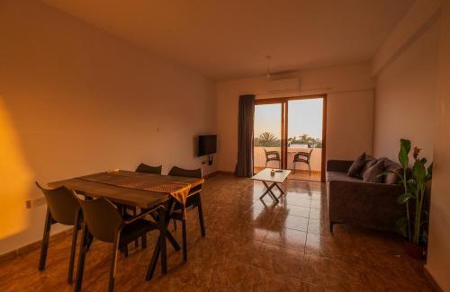 Kissonerga Apartment | Bright sea view suite with sunset & pool Paphos