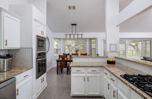 West Oak Hill House | Bright Space, Inviting Pool - The Plunge - Portoro