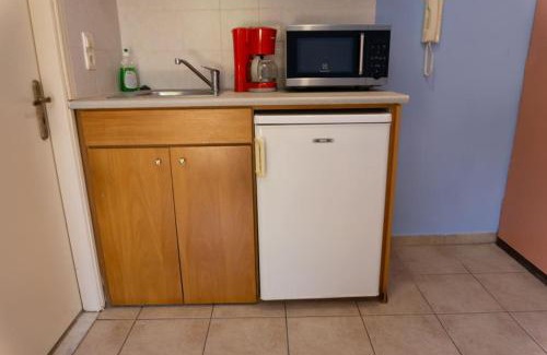 Agios Dimitrios Apartment | Bright studio near the beach with balcony #3