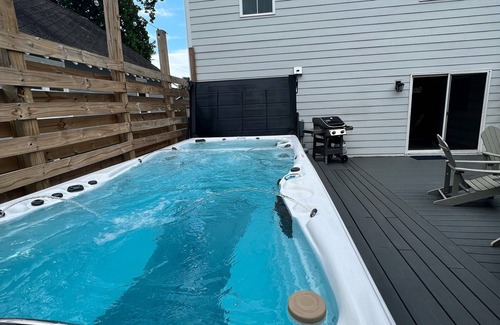 Chattanooga House | Bright stylish home minutes to downtown! New build with HUGE pool/hot tub combo!