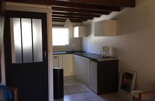 Tartane Apartment | Bright T2 in warm residence with swimming pool