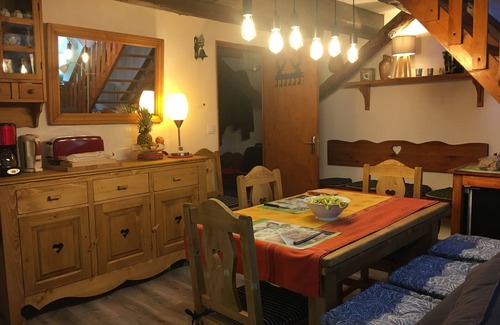 Barcelonnette Apartment | Bright through-apartment for 6 people