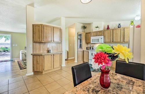 Fortuna Foothills Cottage | Bright Yuma Home w/Spacious Yard & Patio!