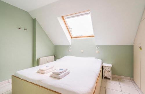 Westende Apartment | Brightful hideaway app 6p in quiet area Westende