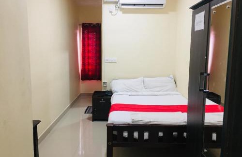Onamthuruth Hotel | Brindavan Residency