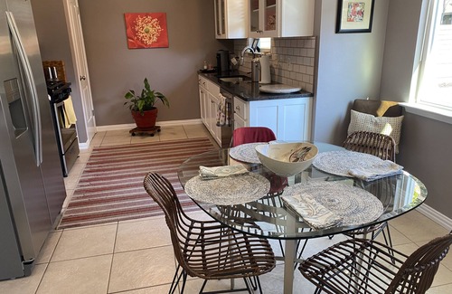Mesa Park House | Bring your friends or the whole family to this peaceful home