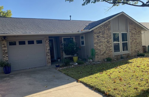 Mesa Park House | Bring your friends or the whole family to this peaceful home